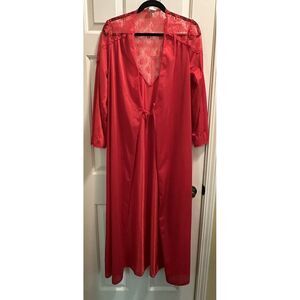 Vintage Undercover Wear Long Red Nylon Lace Robe Size Medium‎ Made In USA